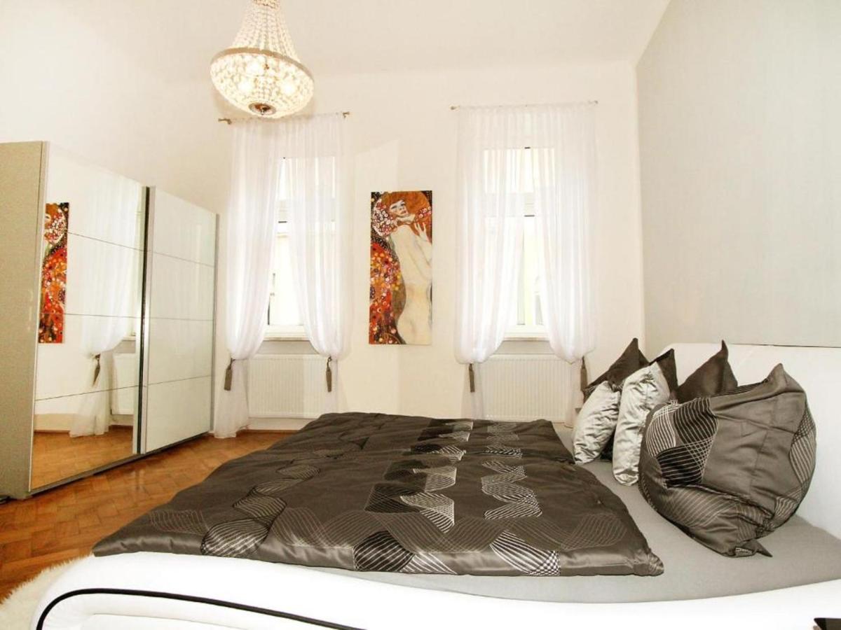 Urban-loritz Apartment *